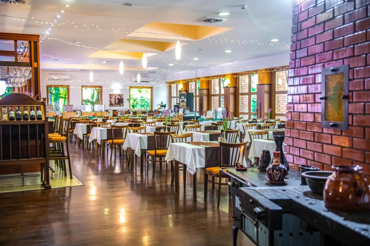 Zichy Park Hotel Bikács Extérieur photo