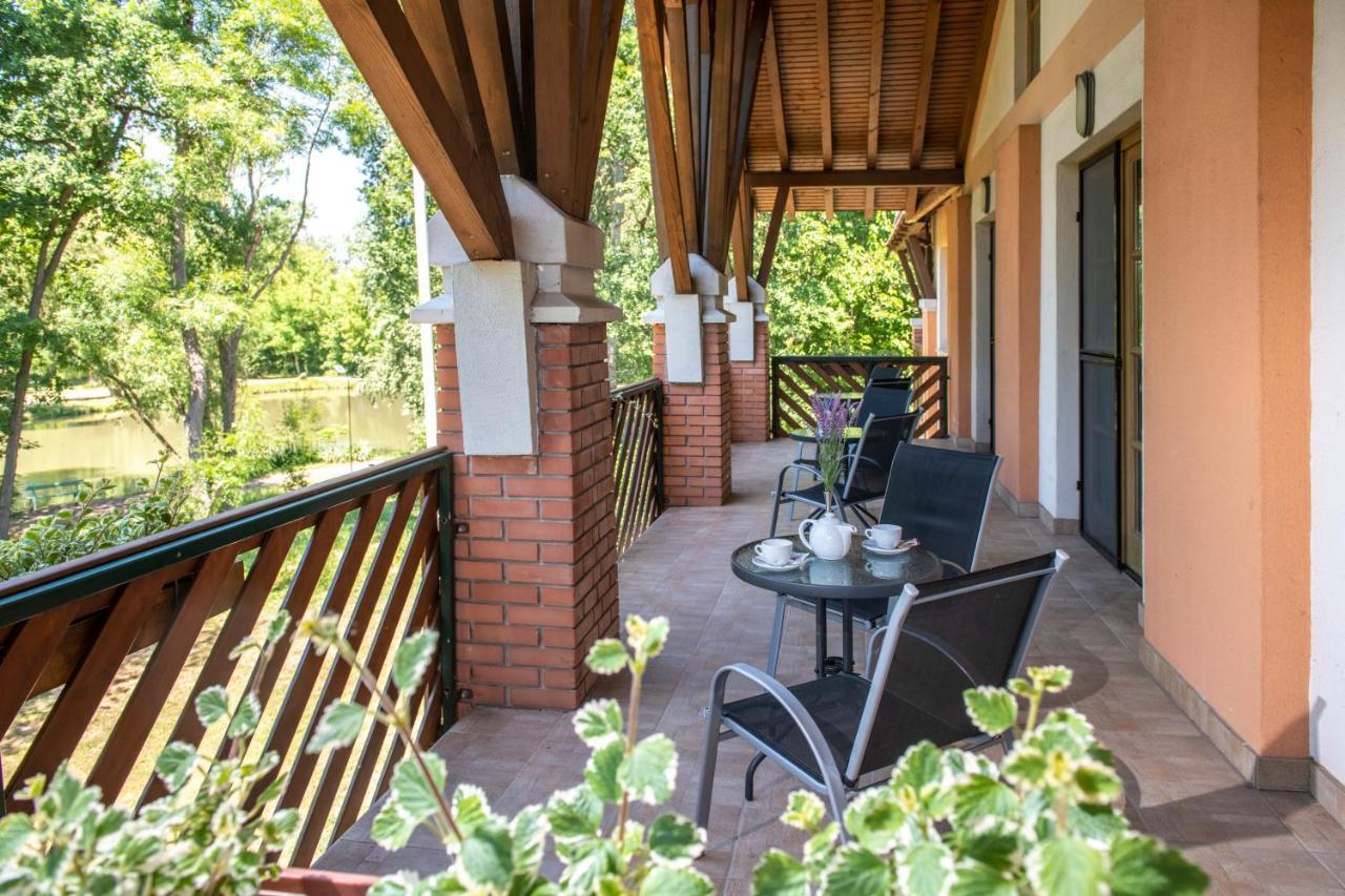 Zichy Park Hotel Bikács Extérieur photo