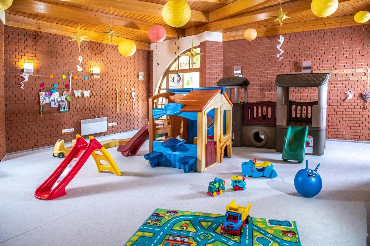 Zichy Park Hotel Bikács Extérieur photo