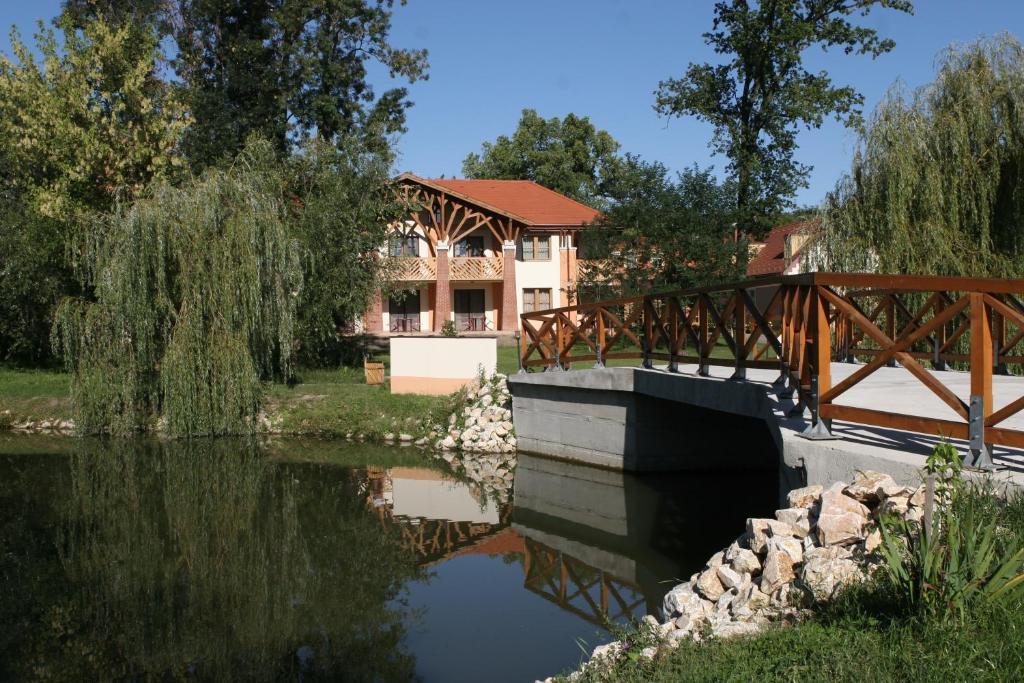 Zichy Park Hotel Bikács Extérieur photo