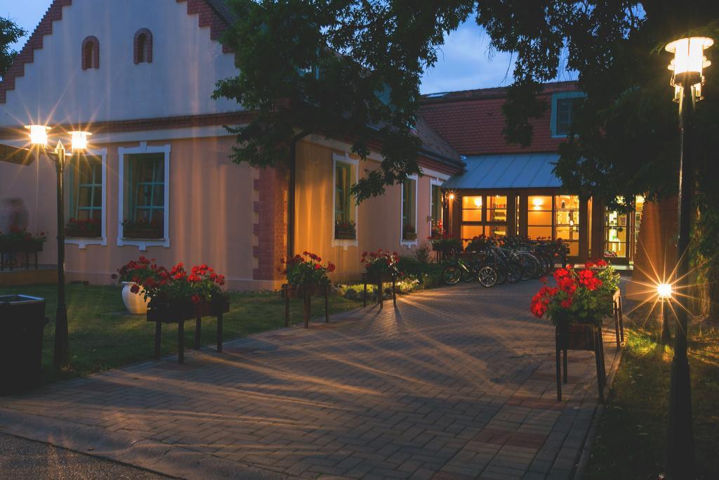 Zichy Park Hotel Bikács Extérieur photo